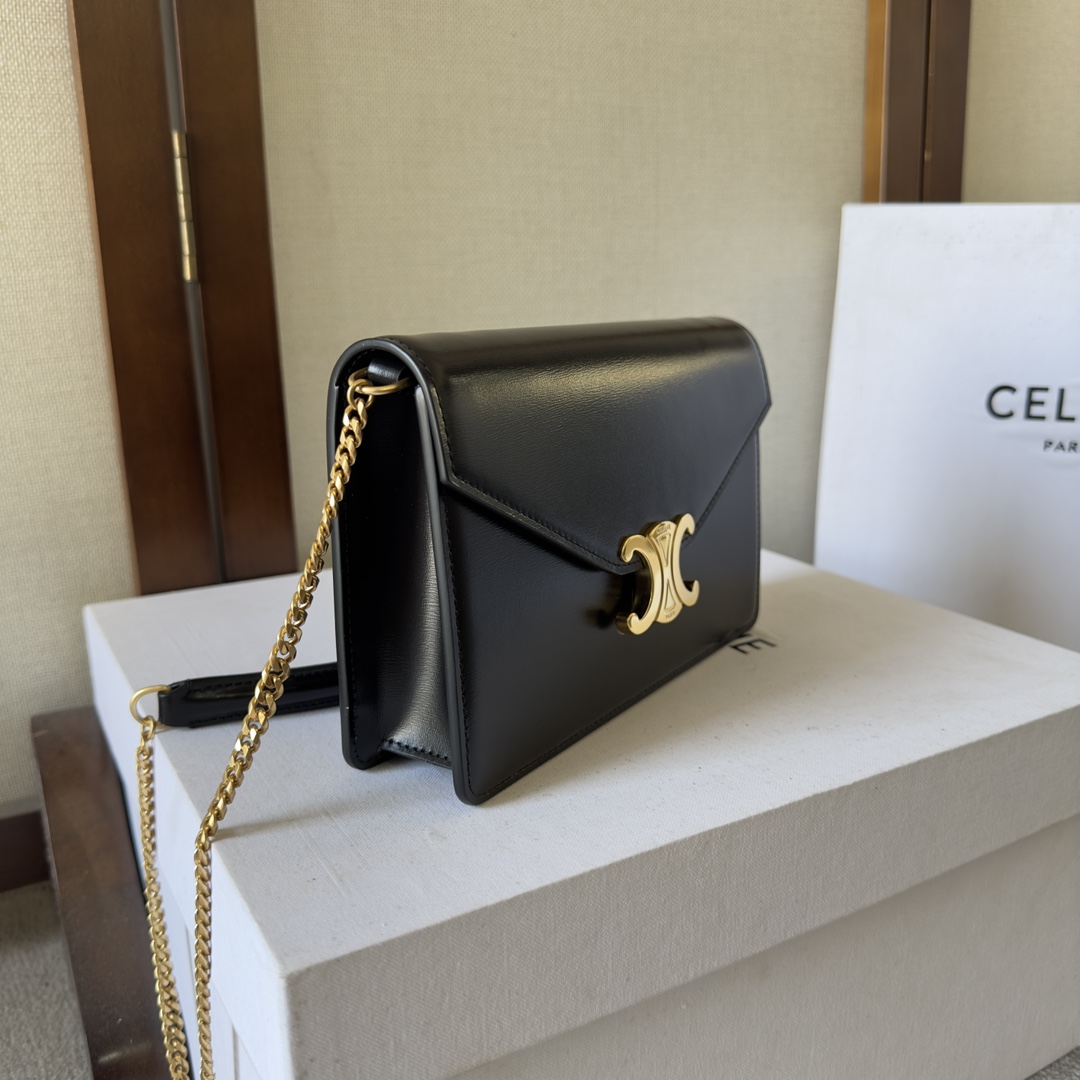 Celine Wallet On Chain Margo In Shiny Calfskin - EUR FASHION