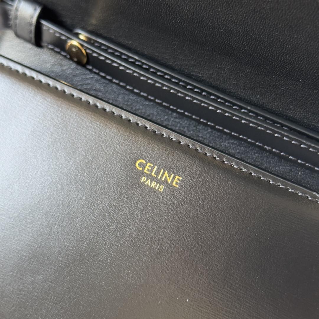 Celine Wallet On Chain Margo In Shiny Calfskin - EUR FASHION