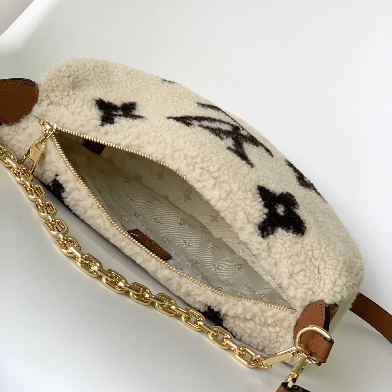 Louis Vuitton Over The Moon   M23321 - EUR FASHION