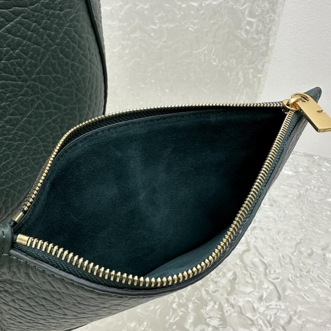 Burberry Medium Chess Shoulder Bag - EUR FASHION