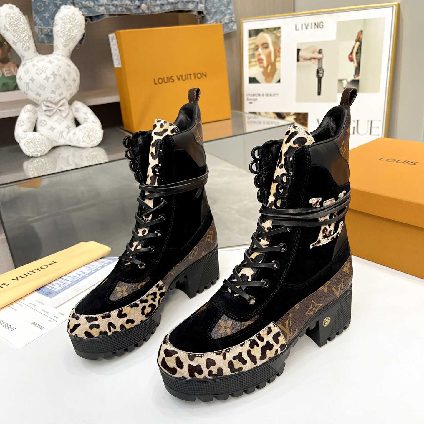 Louis Vuitton Laureate Platform Desert Boot - EUR FASHION