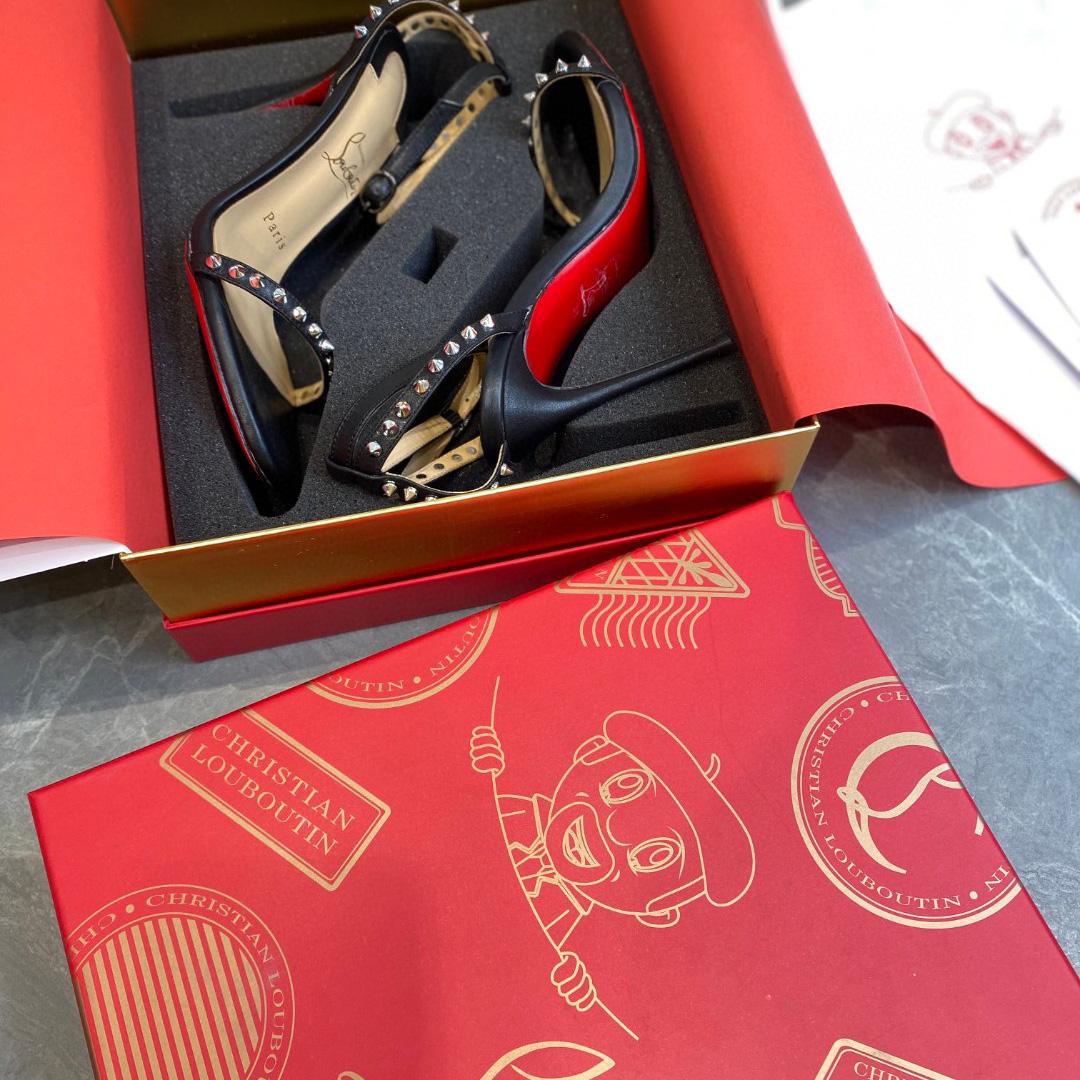 Christian Louboutin Sandals - EUR FASHION