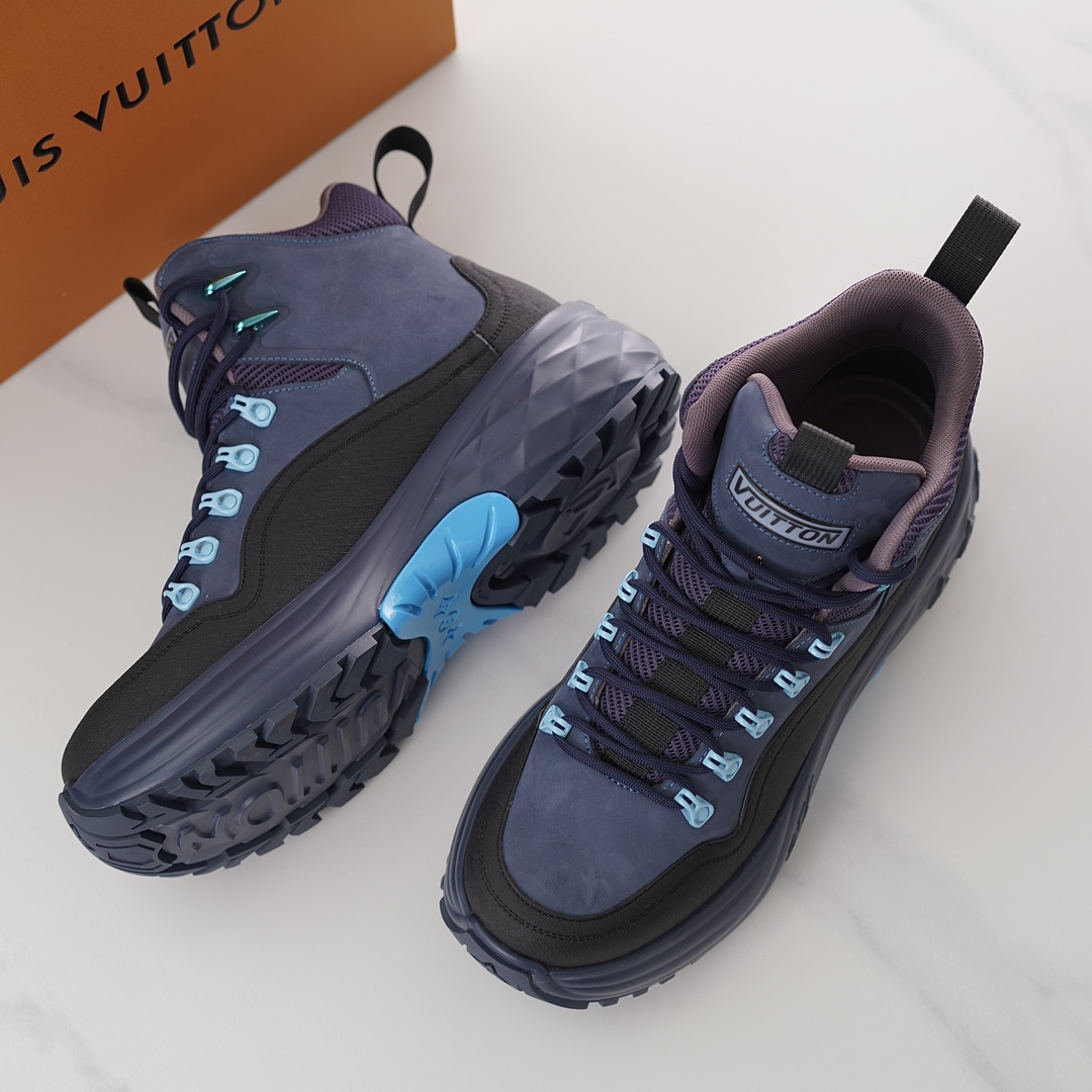 Louis Vuitton LV Discovery Ankle Boot   - EUR FASHION
