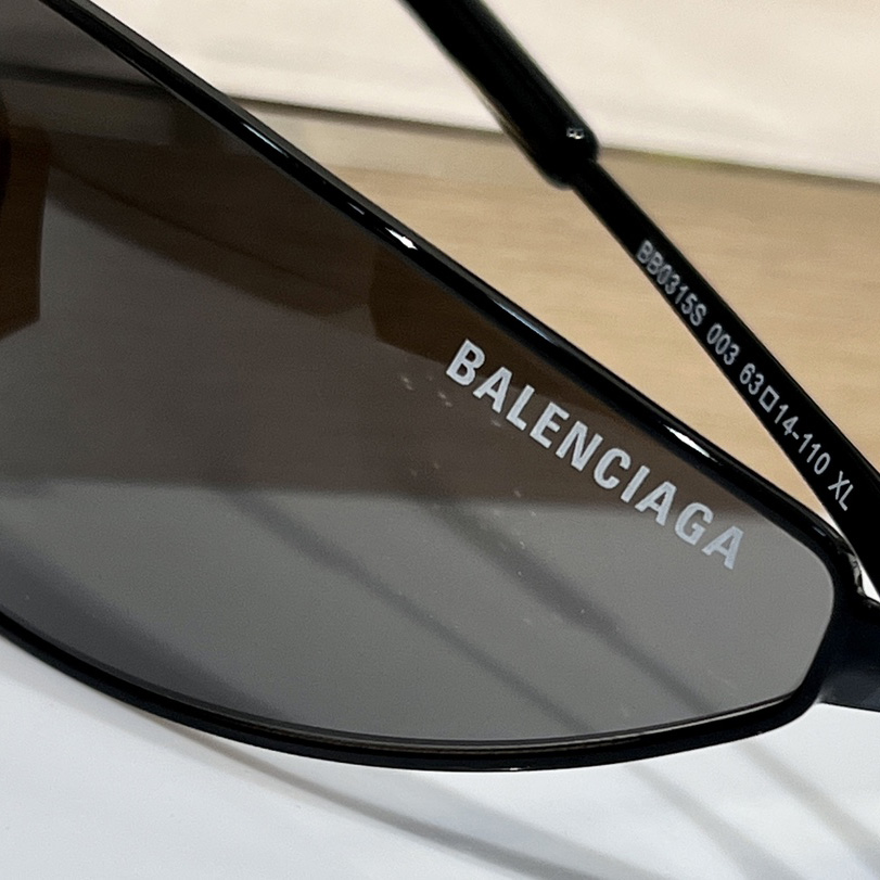Balenciaga Razor Cat Sunglasses In Black - EUR FASHION