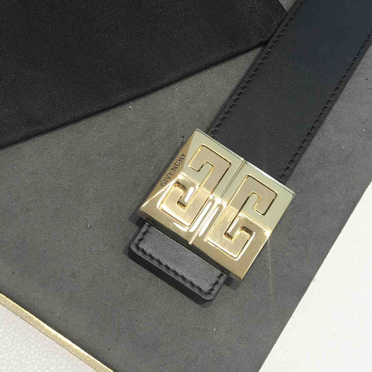 Givenchy 4G Reversible Belt In Leather  - EUR FASHION