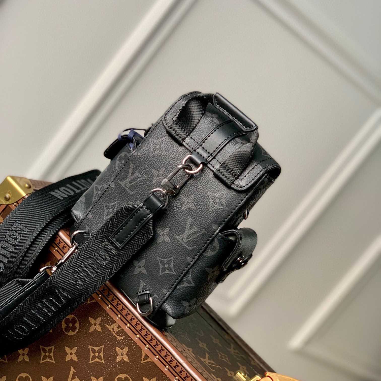 Louis Vuitton Nano Christopher     M82769 - EUR FASHION