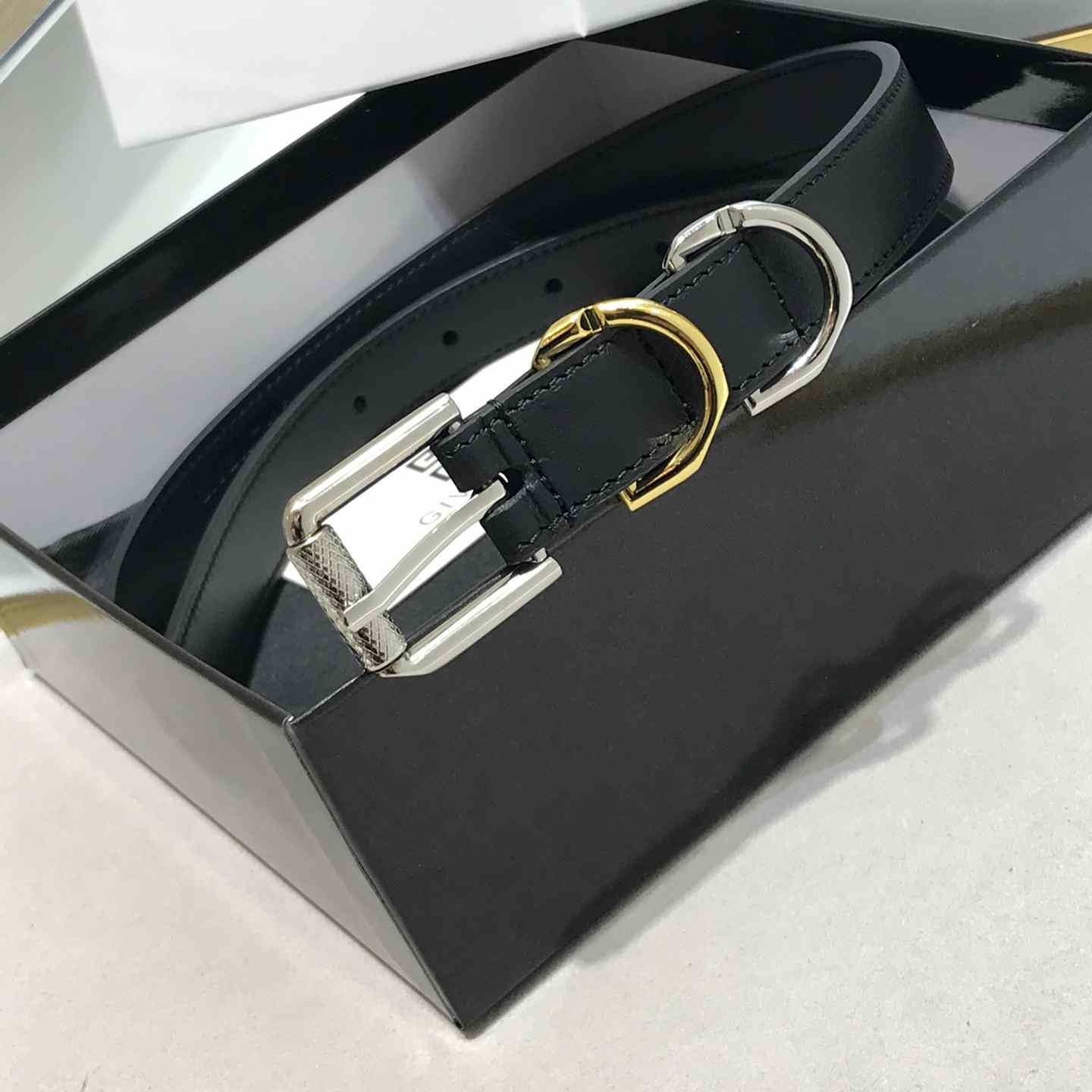 Givenchy Voyou Belt In Leather - EUR FASHION