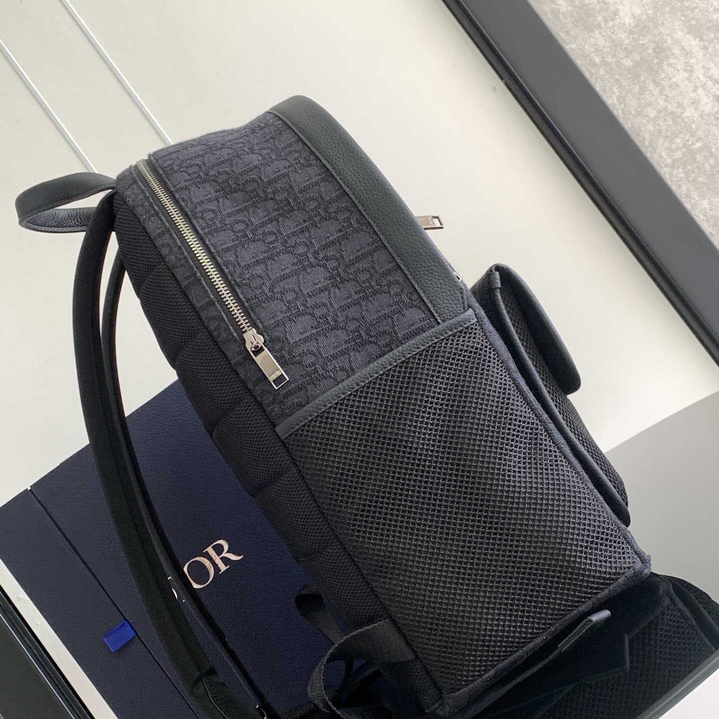 Dior 8 Backpack - EUR FASHION