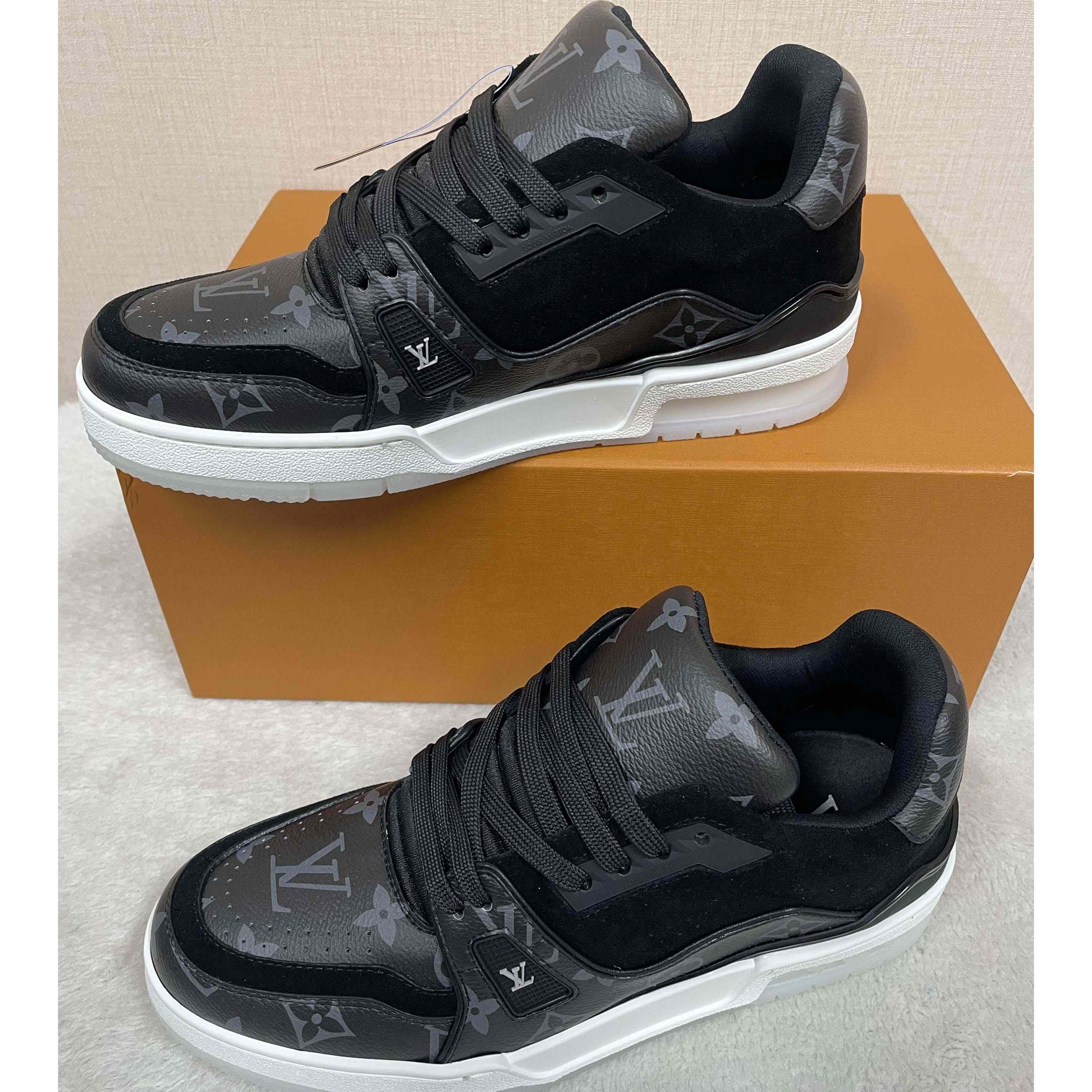 Louis Vuitton LV Trainer Sneaker  1A8PU8   - EUR FASHION