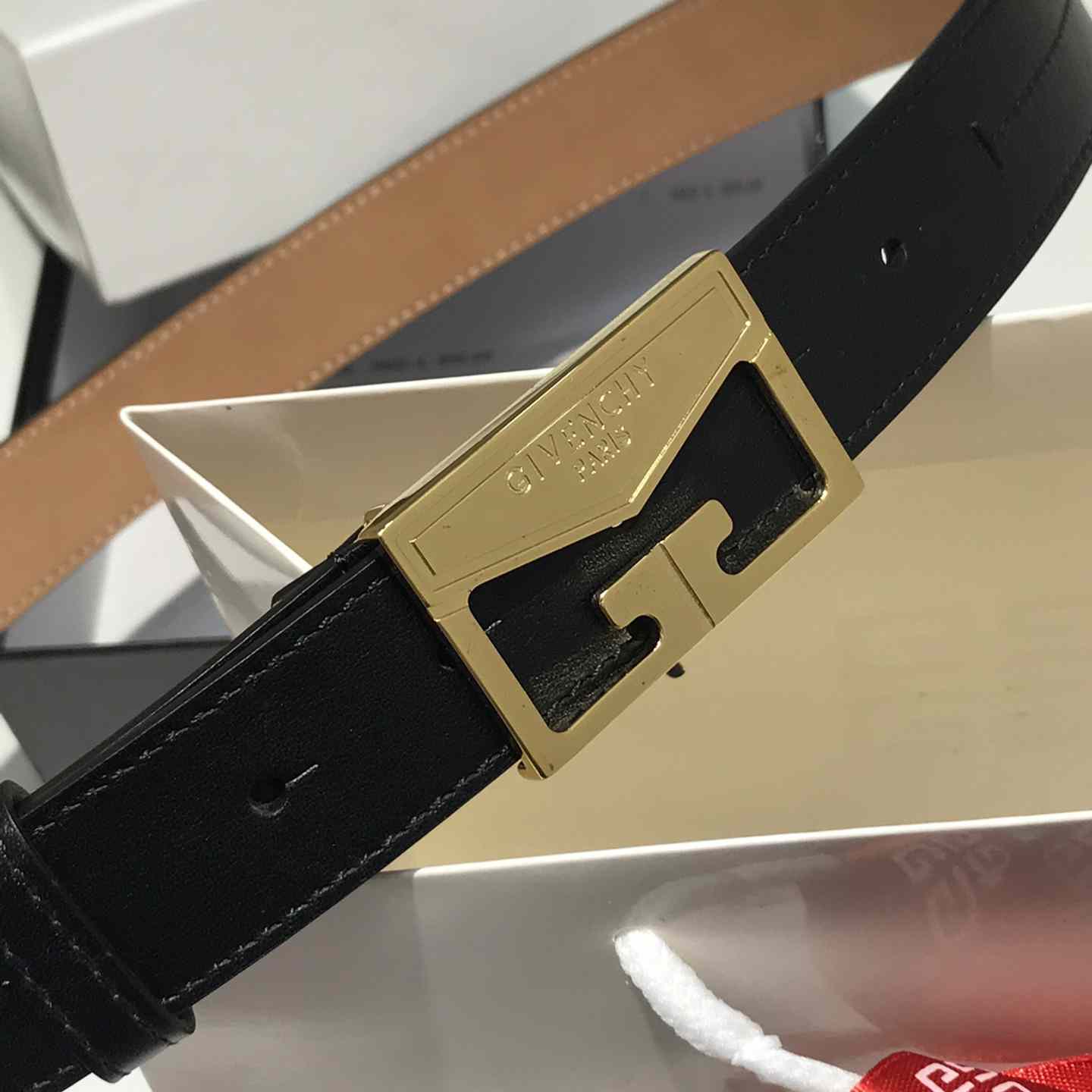 Givenchy  Leather Belt      30mm - EUR FASHION