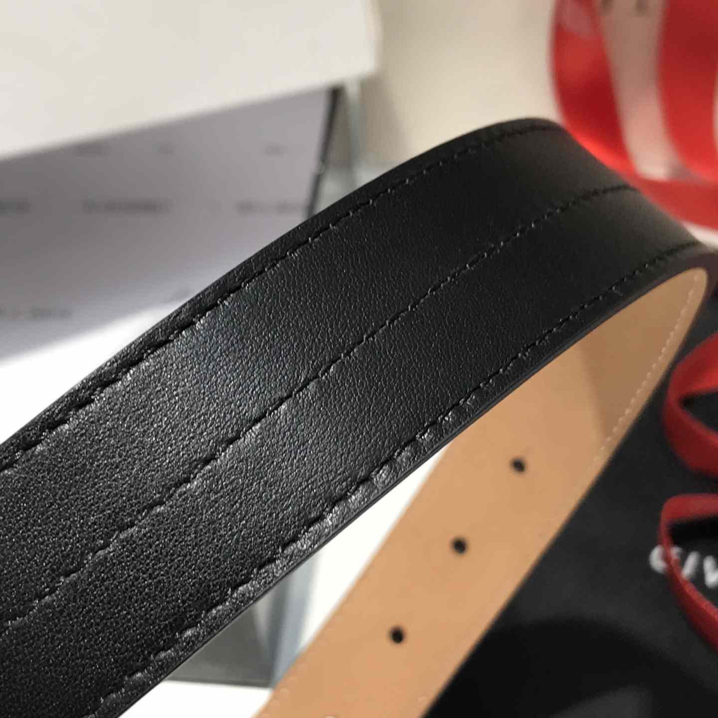 Givenchy  Leather Belt      30mm - EUR FASHION