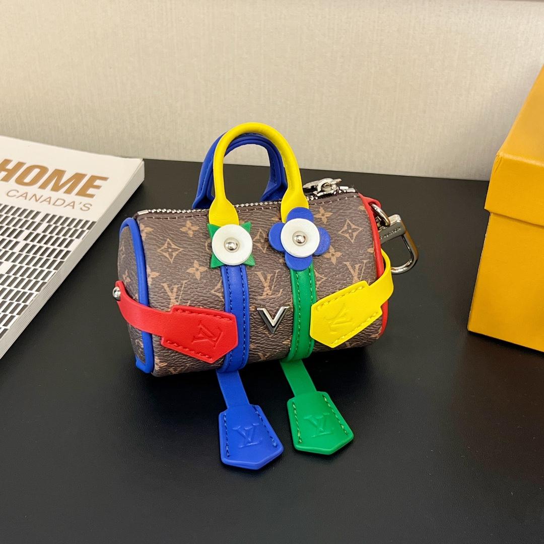 Louis Vuitton Mister Keepall Key Holder And Bag Charm    - EUR FASHION