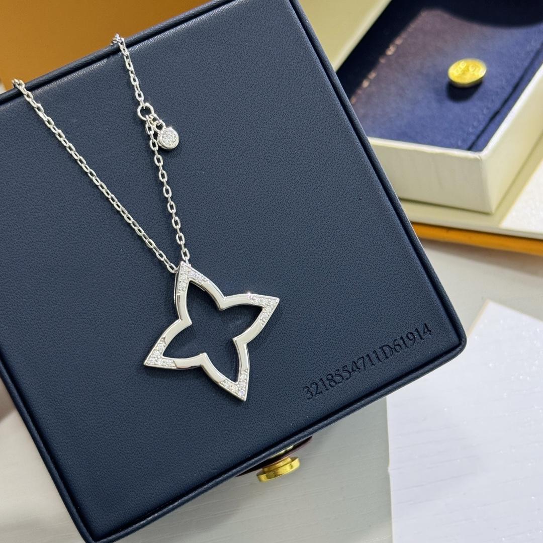 Louis Vuitton Ombre Blossom Pendant - EUR FASHION