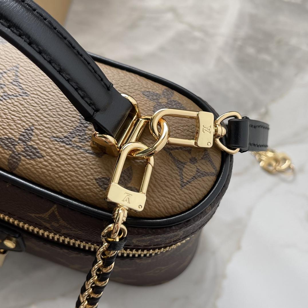 Louis Vuitton Vanity Chain Pouch    M47125 - EUR FASHION