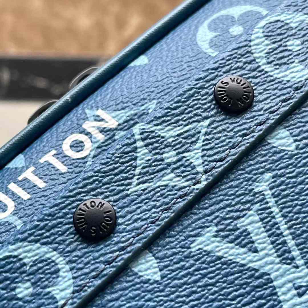Louis Vuitton Alpha Wearable Wallet   M82801 - EUR FASHION