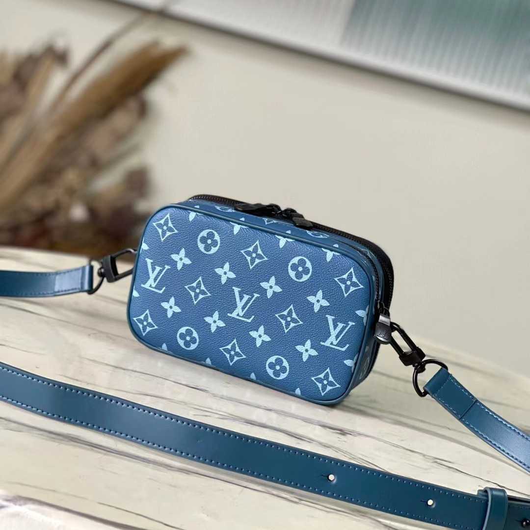 Louis Vuitton Alpha Wearable Wallet   M82801 - EUR FASHION