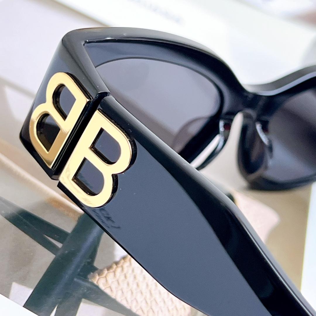 Balenciaga Bossy Round AF Sunglasses In Black - EUR FASHION