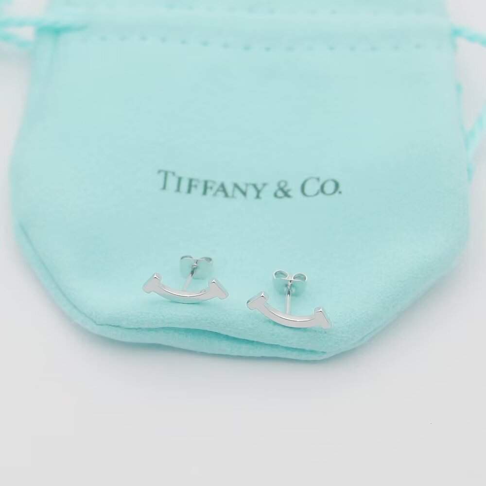Tiffany & Co. Tiffany T Smile Earring - EUR FASHION