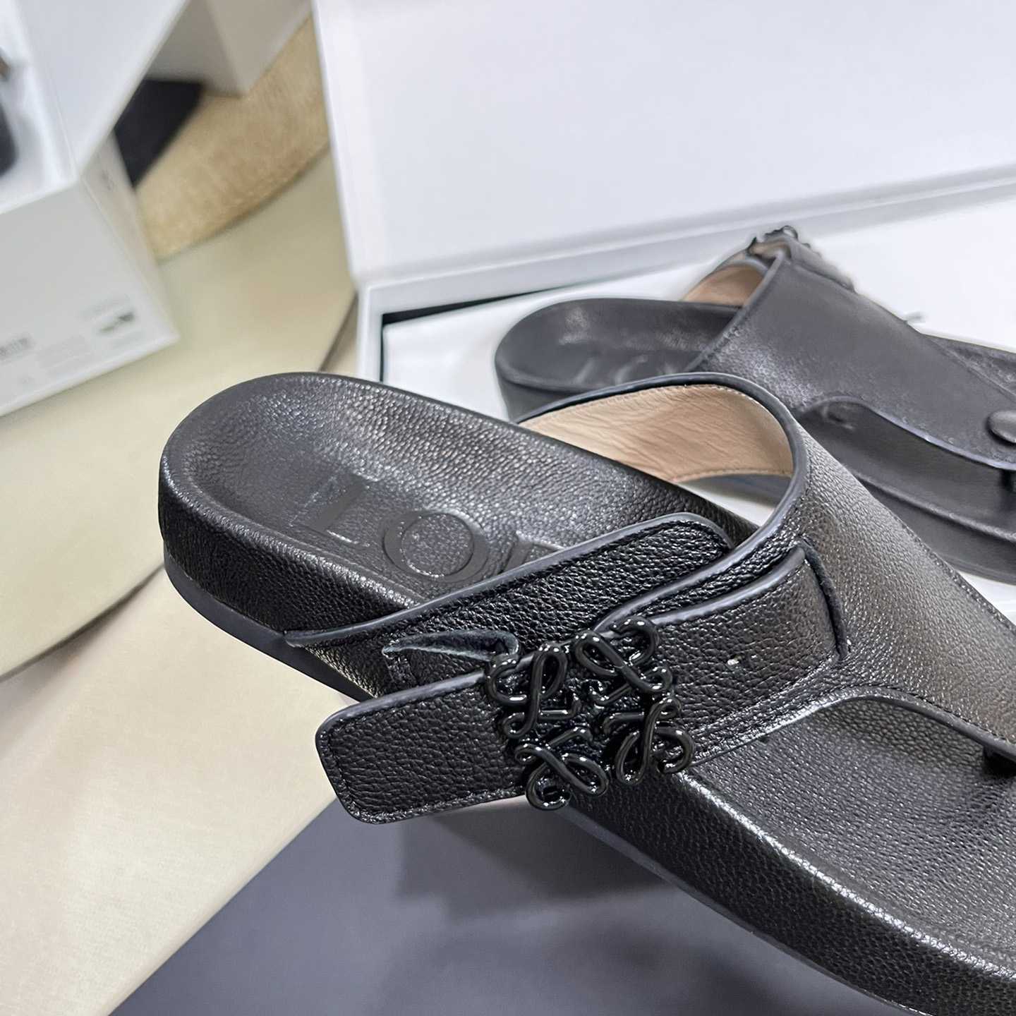 Loewe Anagram Ease Sandal In Kidskin - EUR FASHION