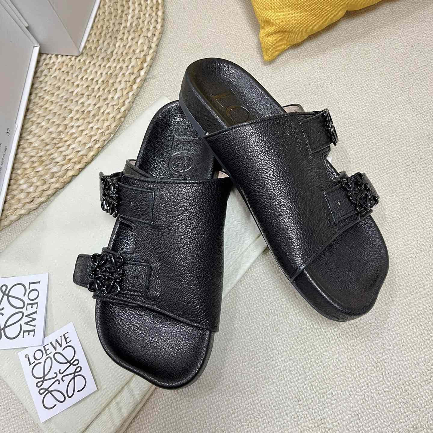 Loewe Ease slide In Goatskin - EUR FASHION