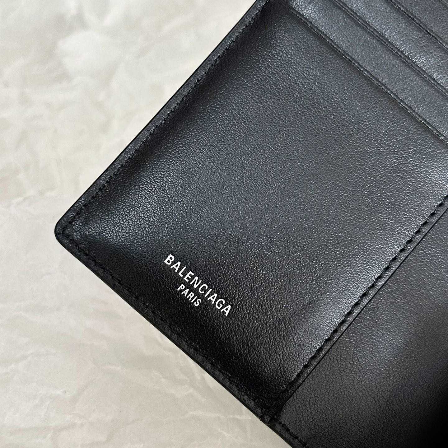 Balenciaga Passport Wallet  (14×10×1.5cm) - EUR FASHION