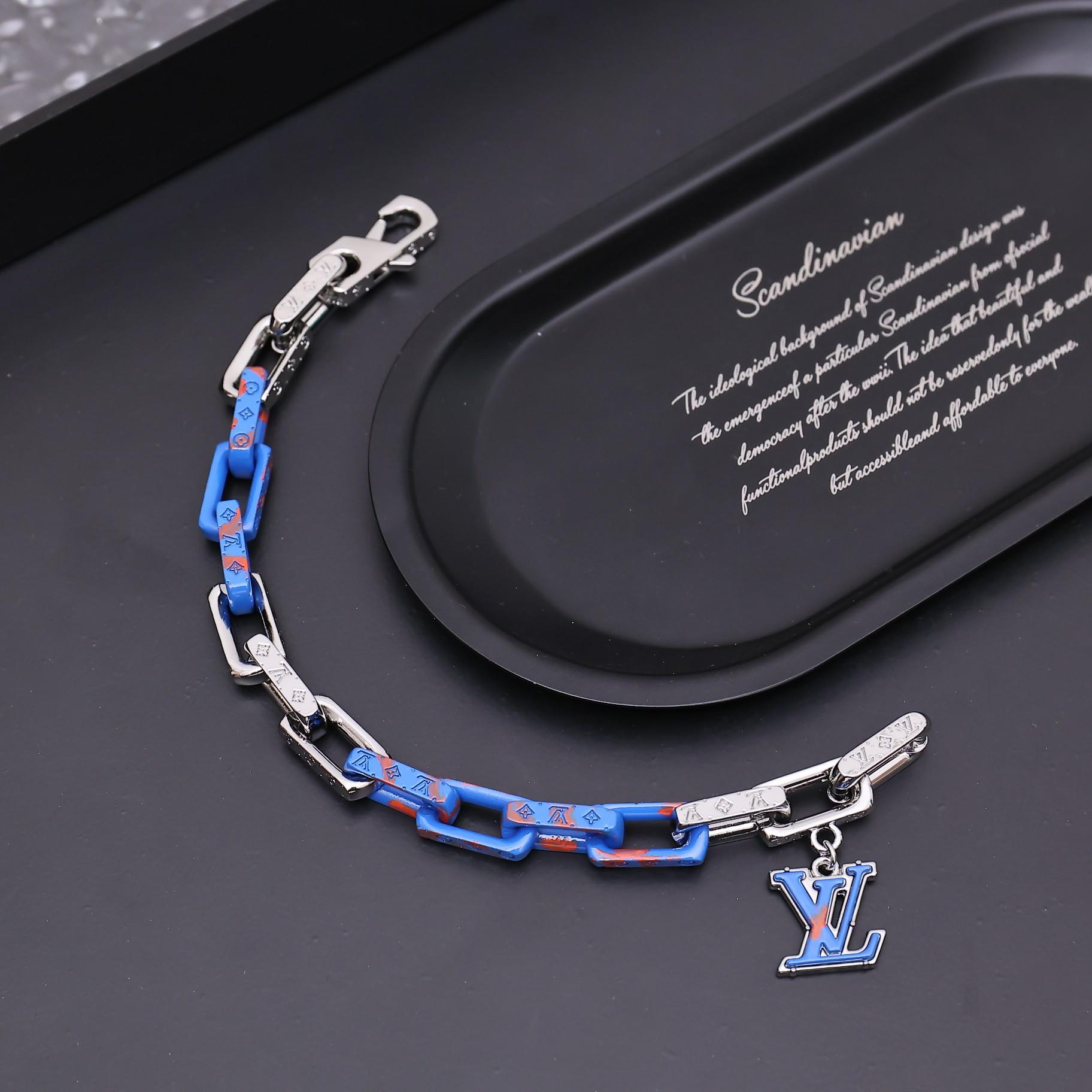 Louis Vuitton Monogram Chain Bracelet  M1229M - EUR FASHION