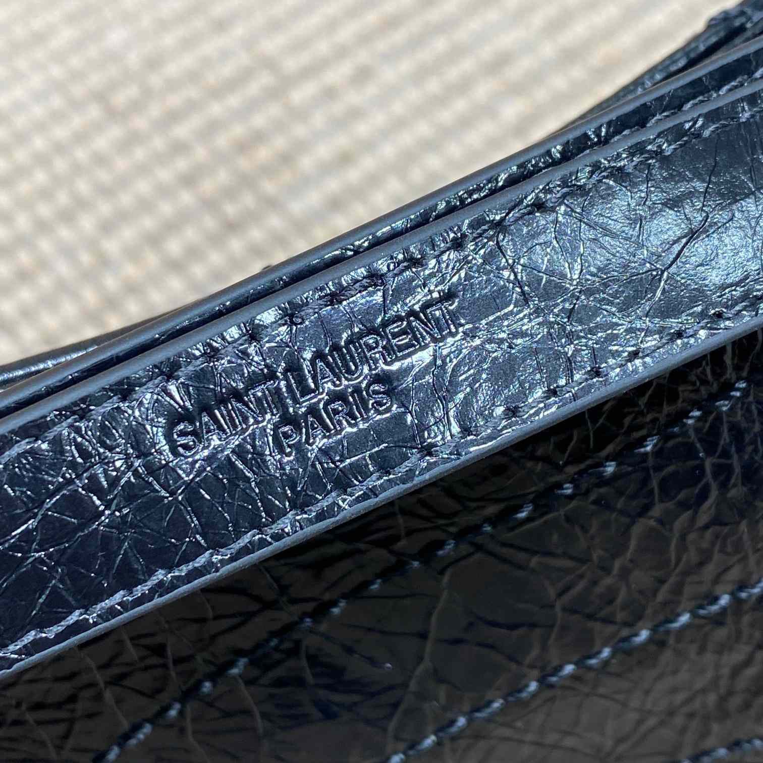 Saint Laurent NiKi Shopping In Vintage Leather - EUR FASHION