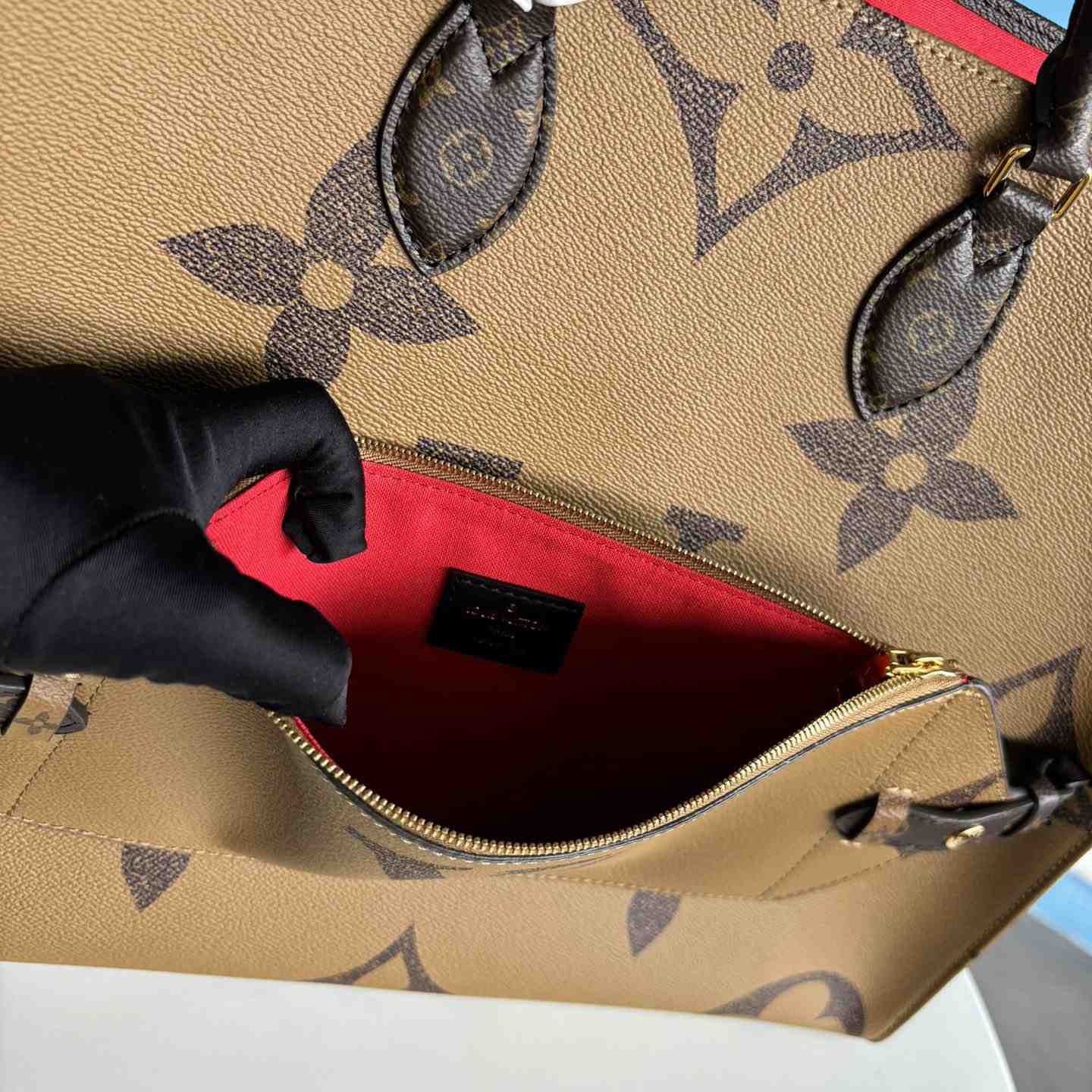 Louis Vuitton OnTheGo Voyage  M46823 - EUR FASHION