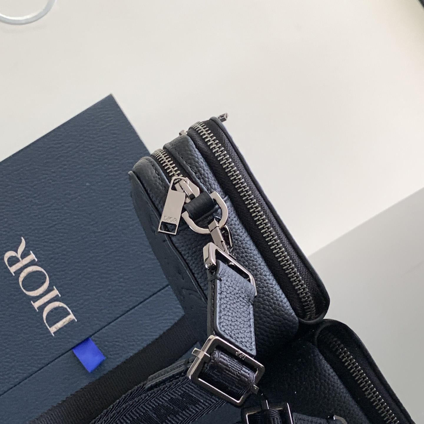 Dior Zipped Pouch With Strap - EUR FASHION