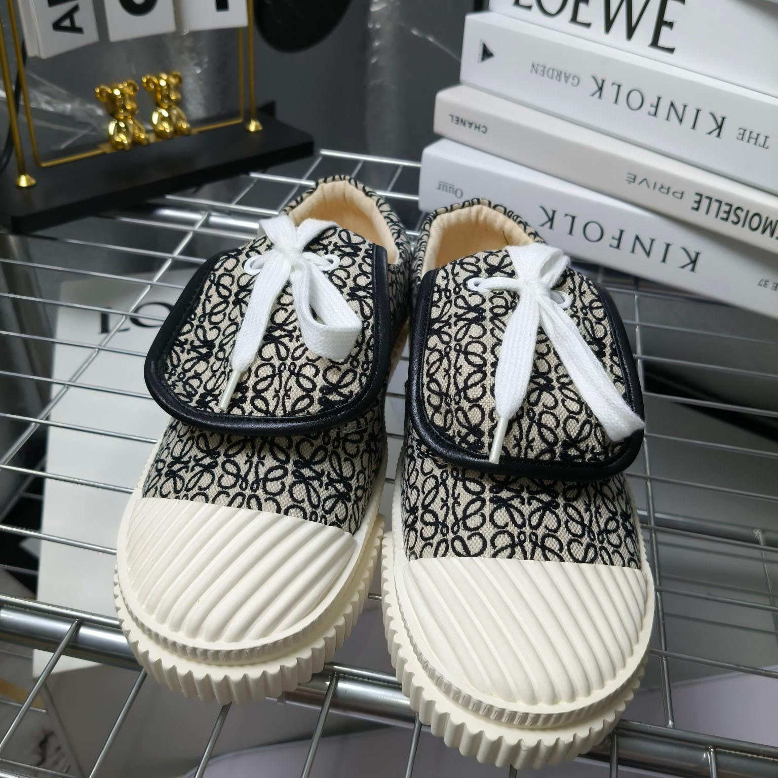 Loewe Anagram Jacquard Flap Low-top Trainers - EUR FASHION