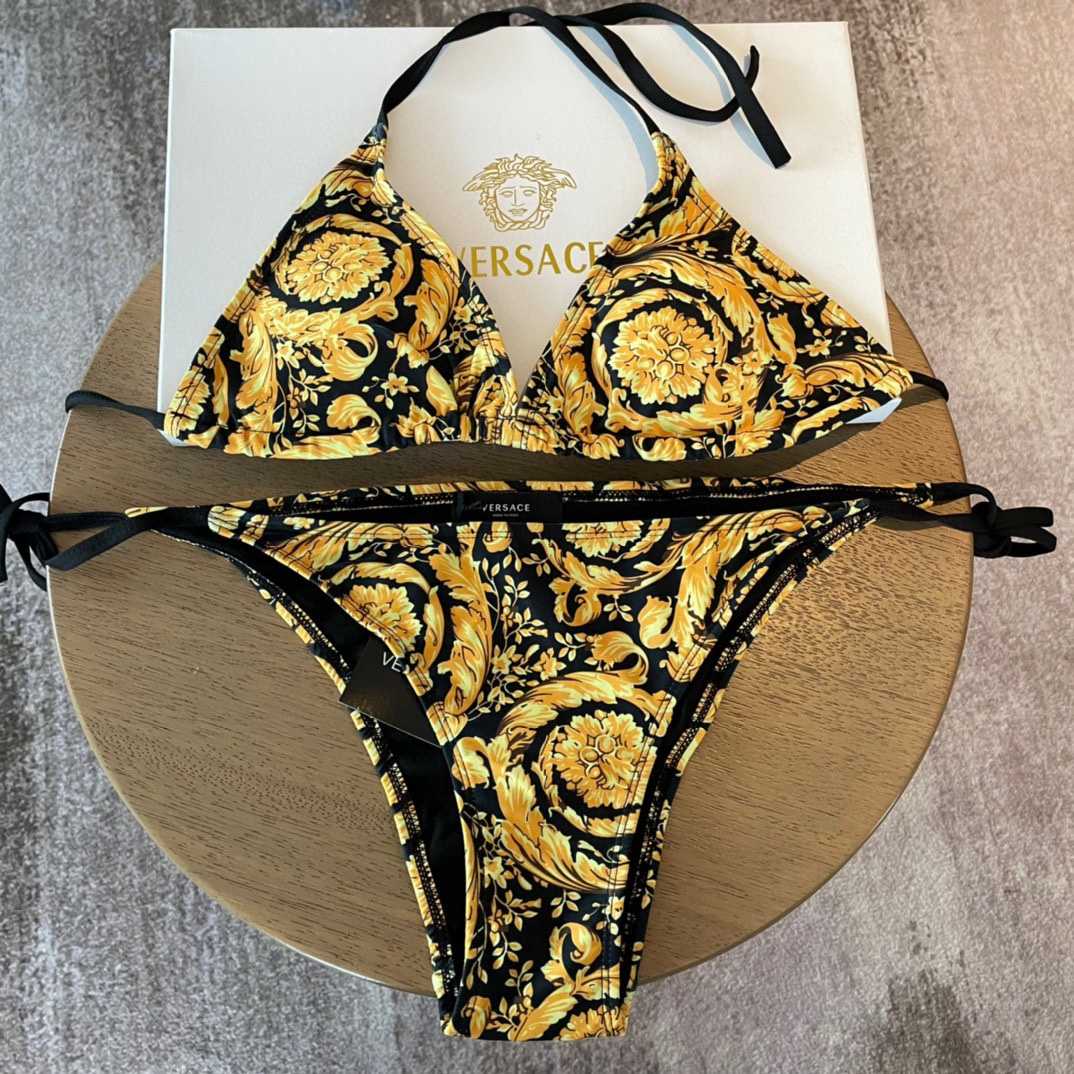Versace Baroque-print Triangle Bikini  - EUR FASHION
