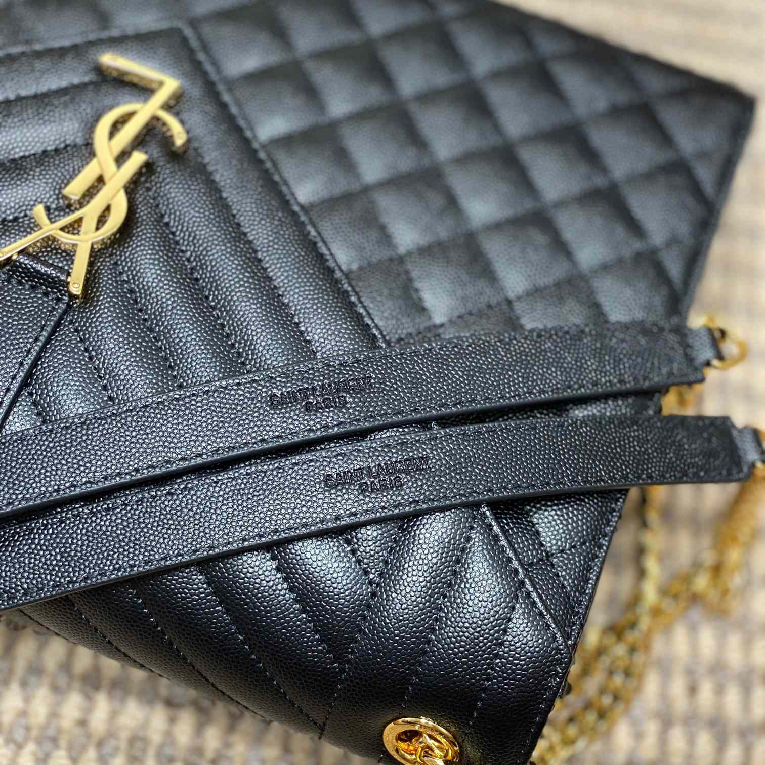 Saint Laurent Leather Shoulder Bag (31x21x7cm) - EUR FASHION
