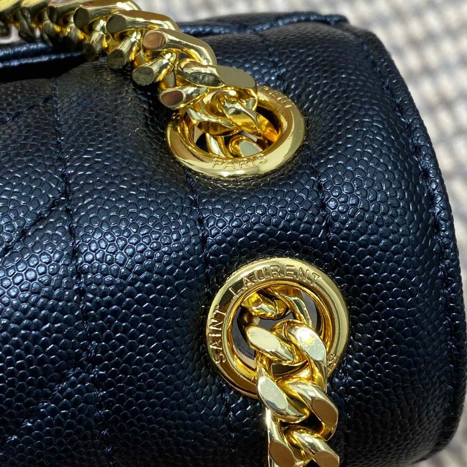 Saint Laurent Leather Shoulder Bag (31x21x7cm) - EUR FASHION