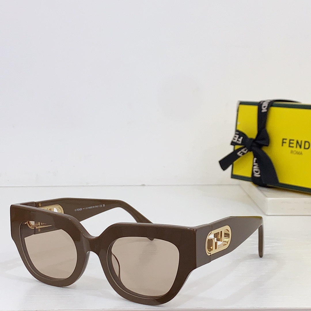 Fendi FE50016U Sunglasses - EUR FASHION