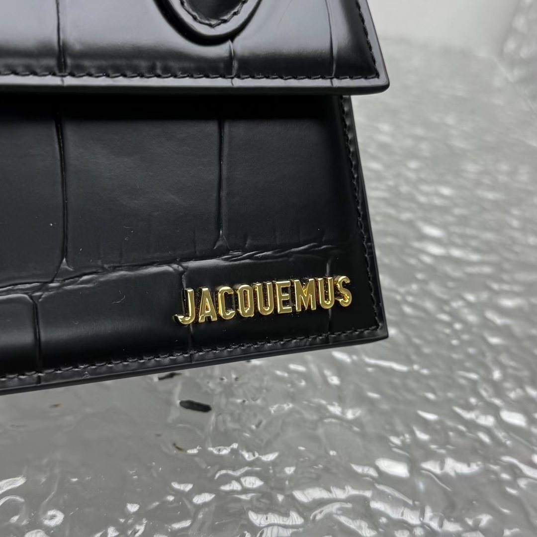 Jacquemus Le Chiquito Moyen Boucle - EUR FASHION