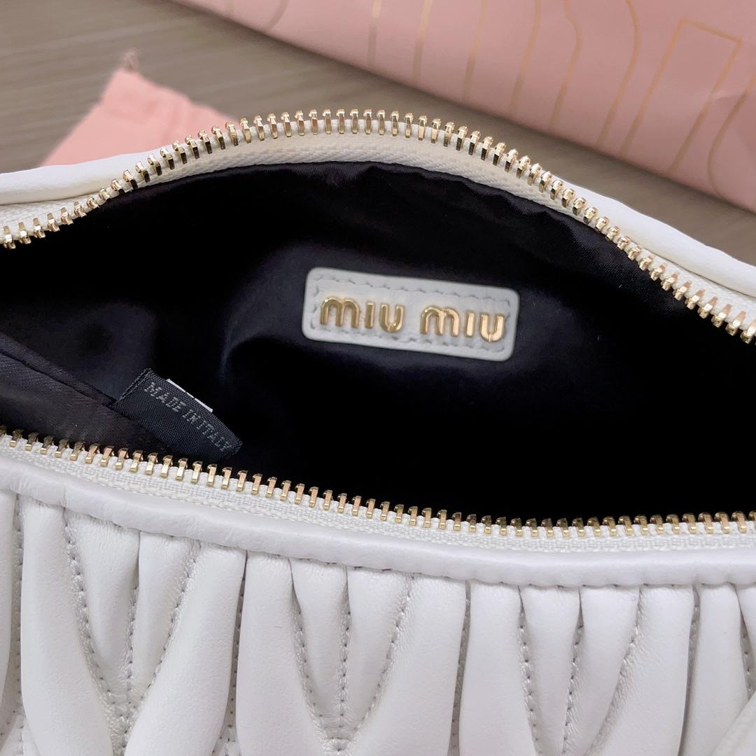 Miu Miu Wander Hobo Bag (25X18X7cm) - EUR FASHION
