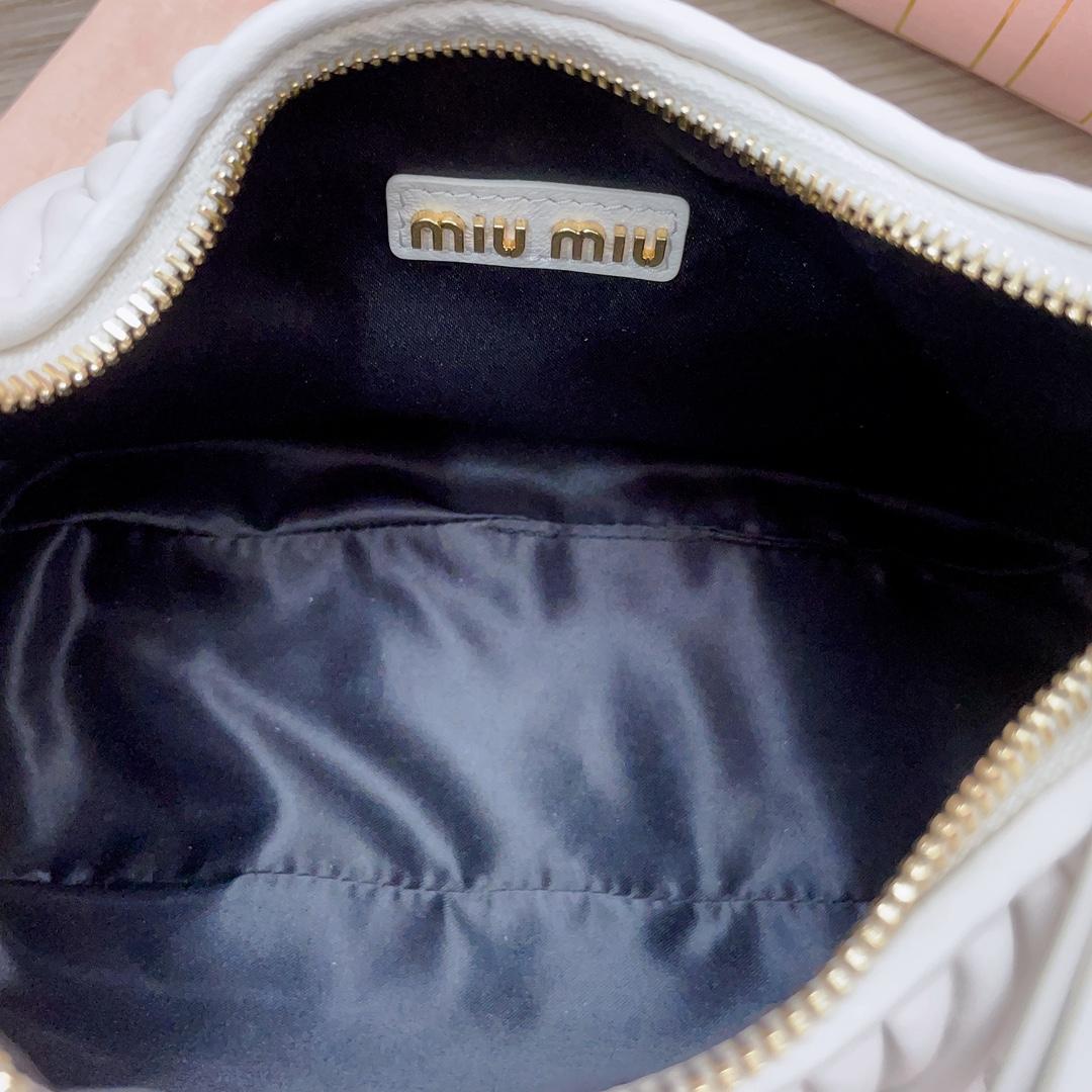 Miu Miu Wander Hobo Bag (25X18X7cm) - EUR FASHION
