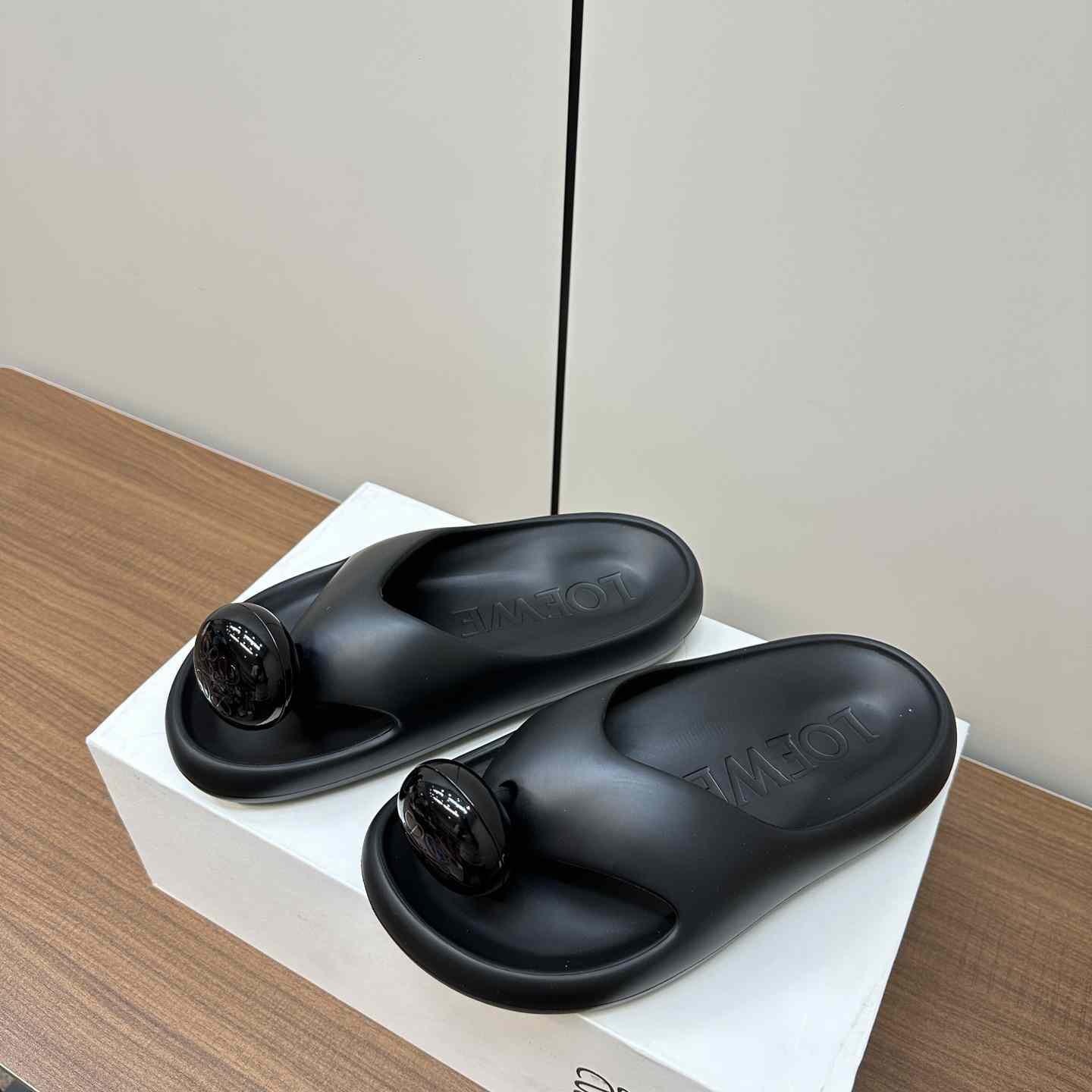 Loewe Paula's Ibiza Bubble Rubber Thong Sandals - EUR FASHION