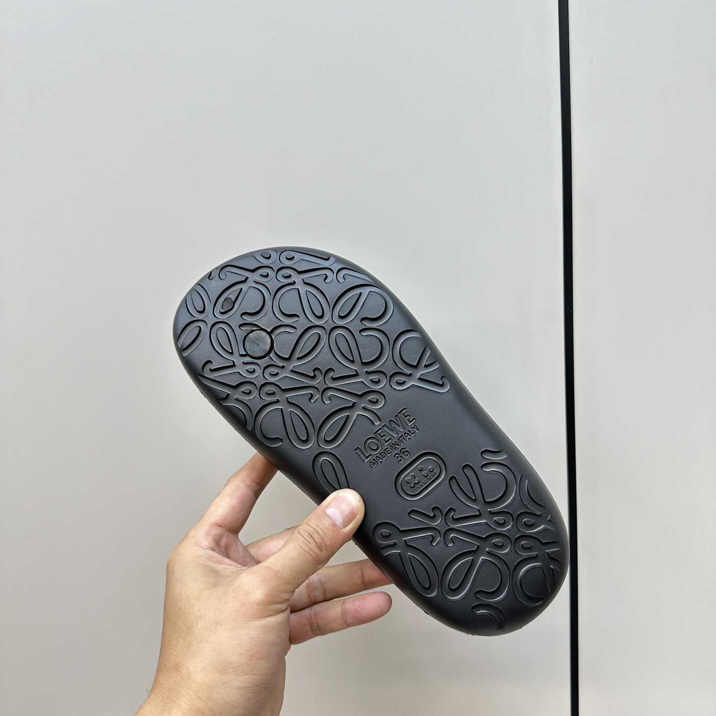 Loewe Paula's Ibiza Bubble Rubber Thong Sandals - EUR FASHION