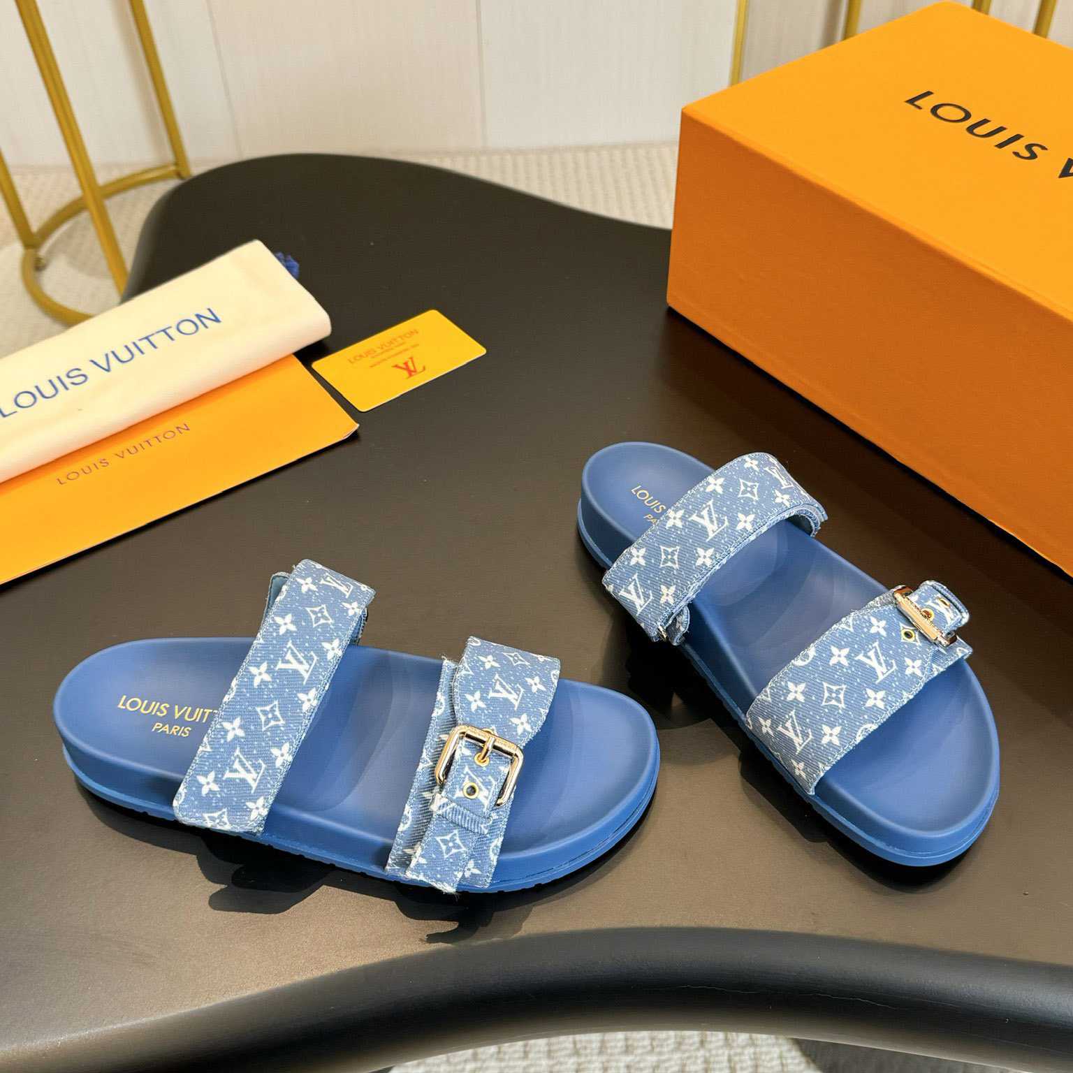 Louis Vuitton Bom Dia Flat Comfort Mule  1AD1BI - EUR FASHION