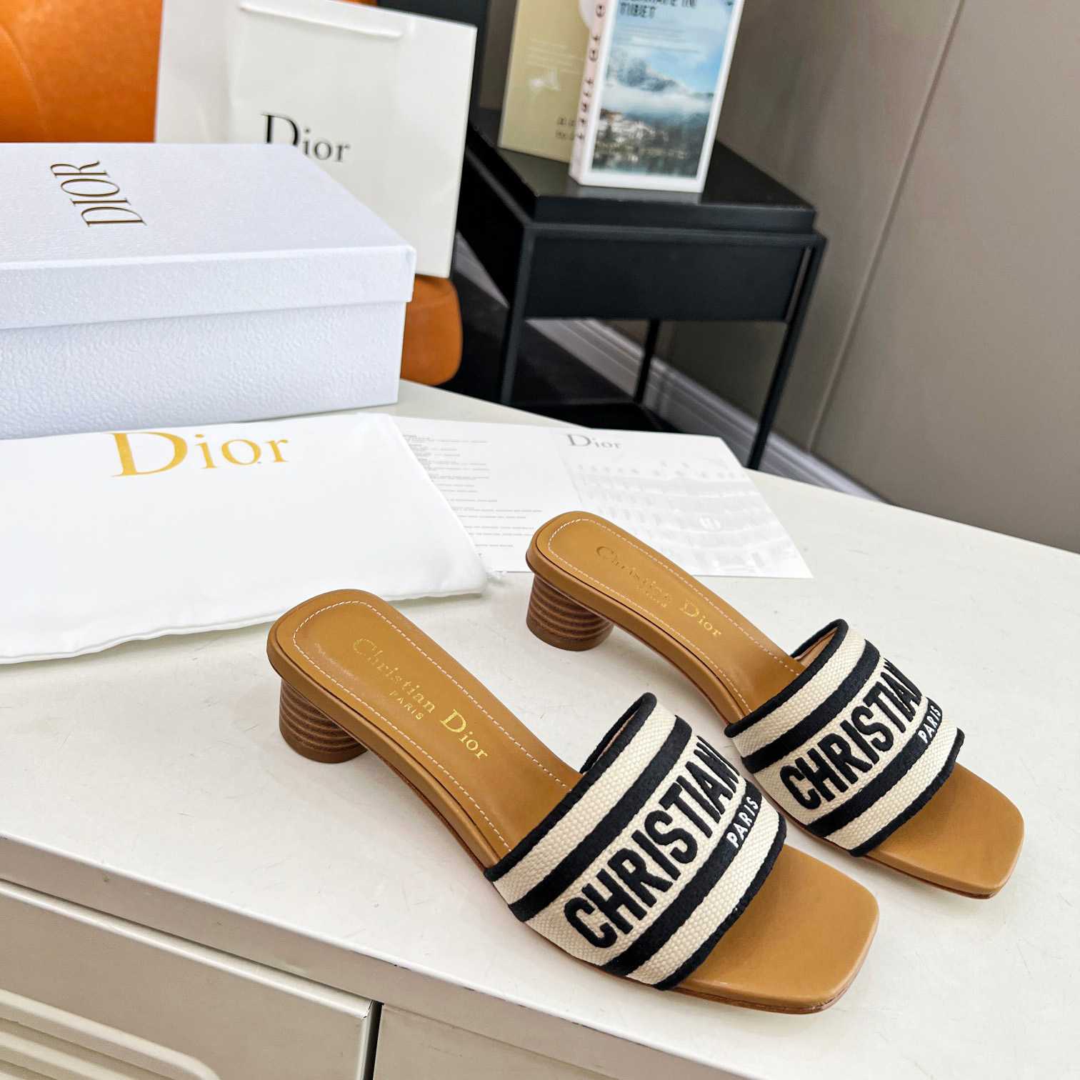 Dior Dioriviera Dway Heeled Slide - EUR FASHION