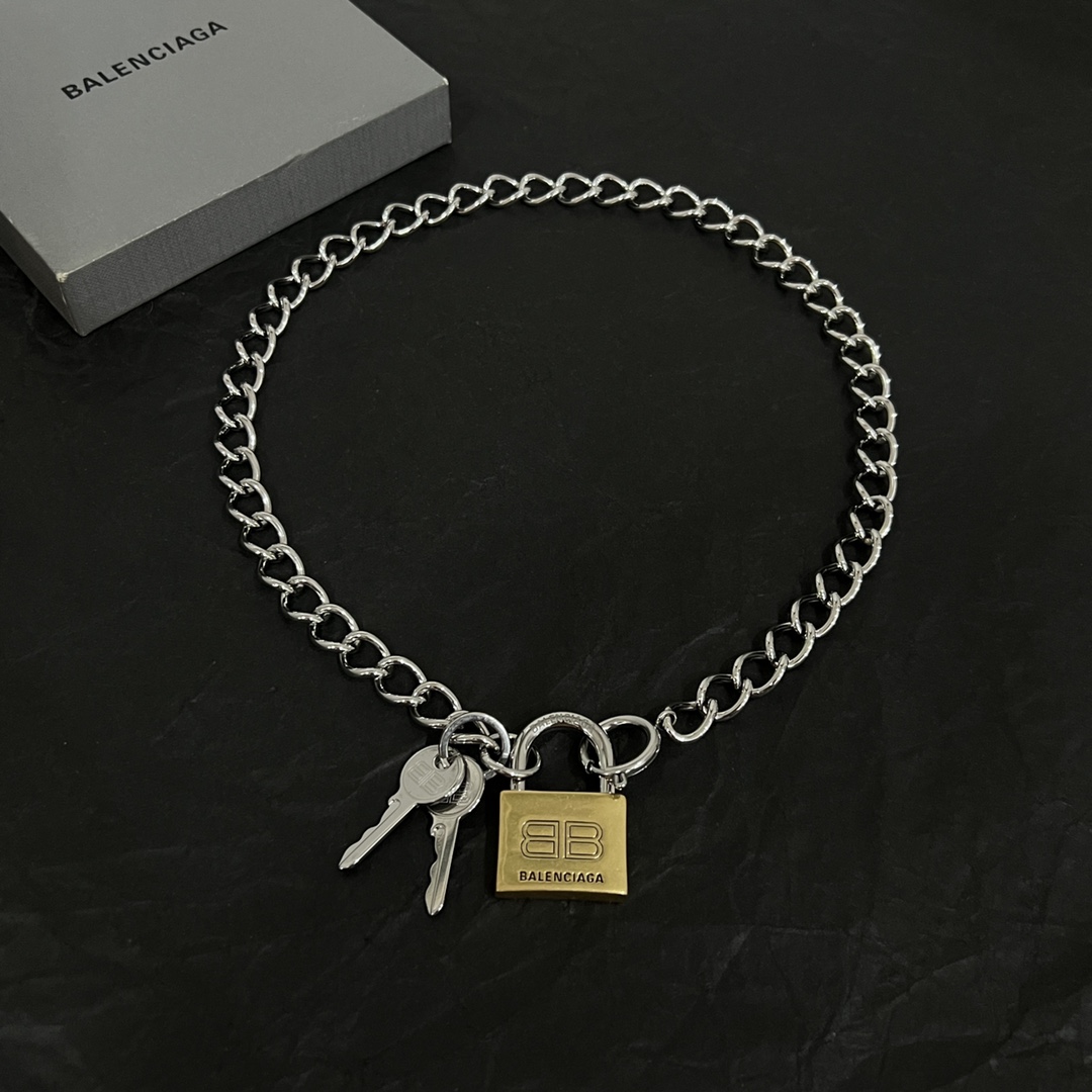 Balenciaga Locker Necklace  - EUR FASHION