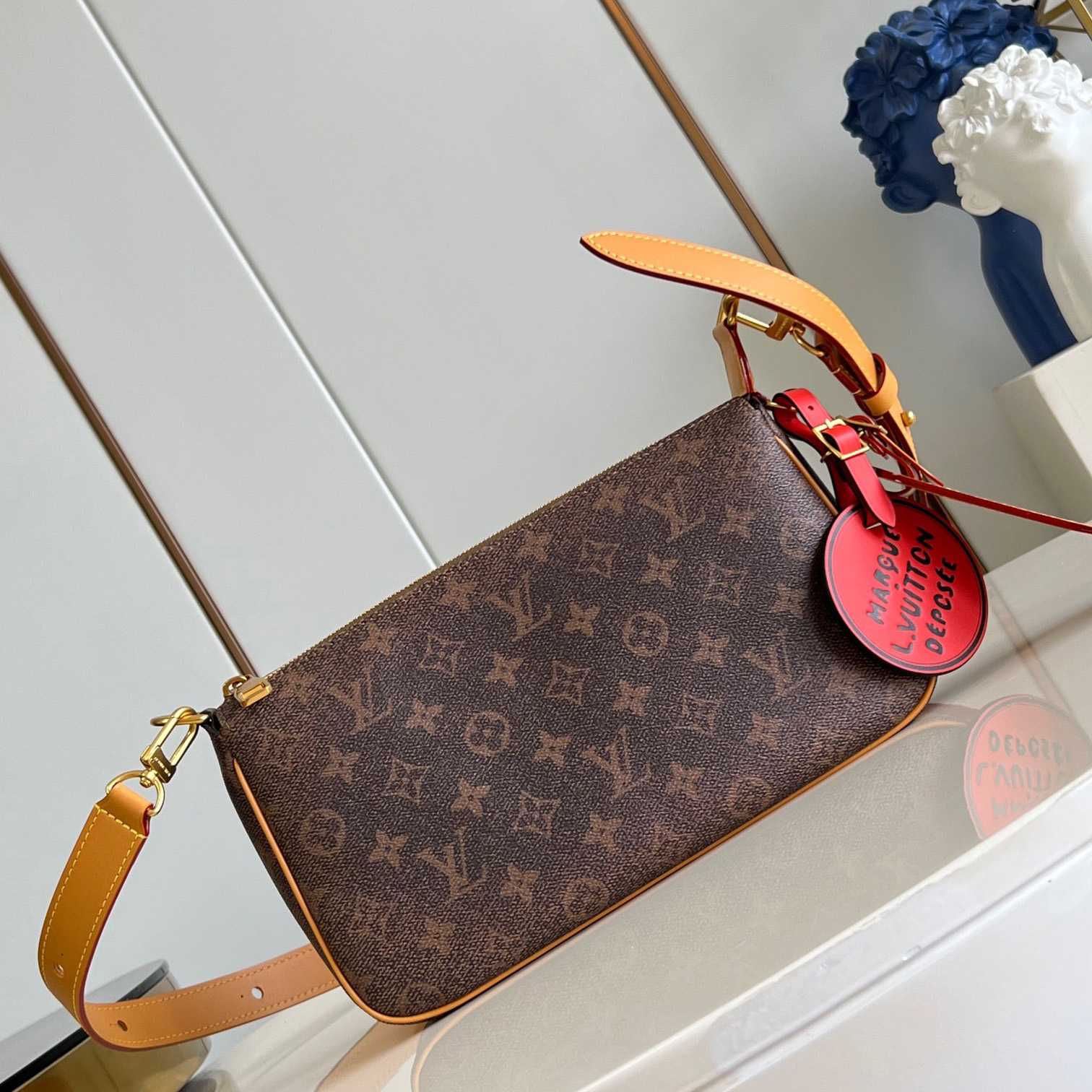 Louis Vuitton Pochette Accessoire XL   M11623 - EUR FASHION