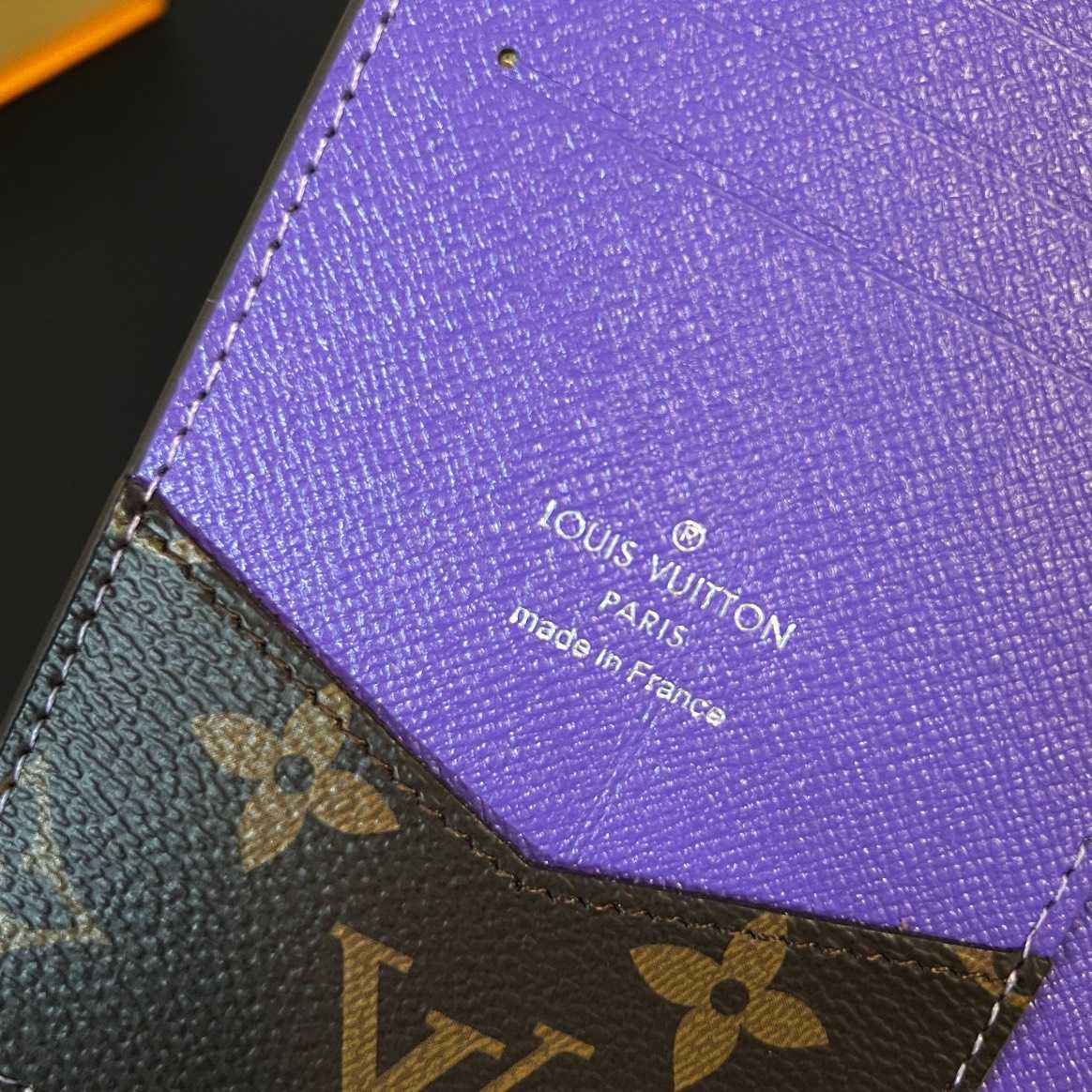 Louis Vuitton Passport Cover   M28268 - EUR FASHION