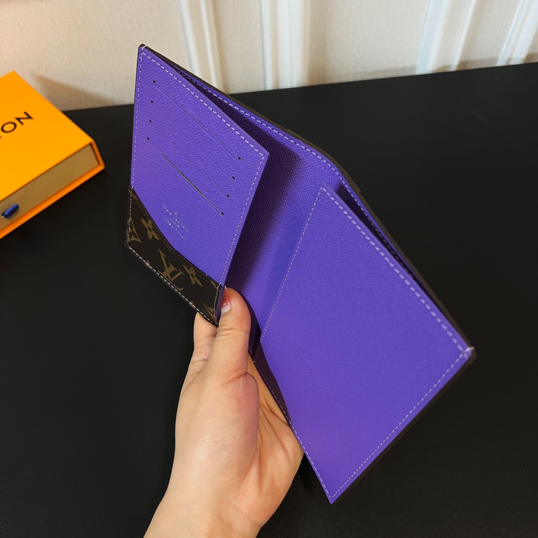 Louis Vuitton Passport Cover   M28268 - EUR FASHION