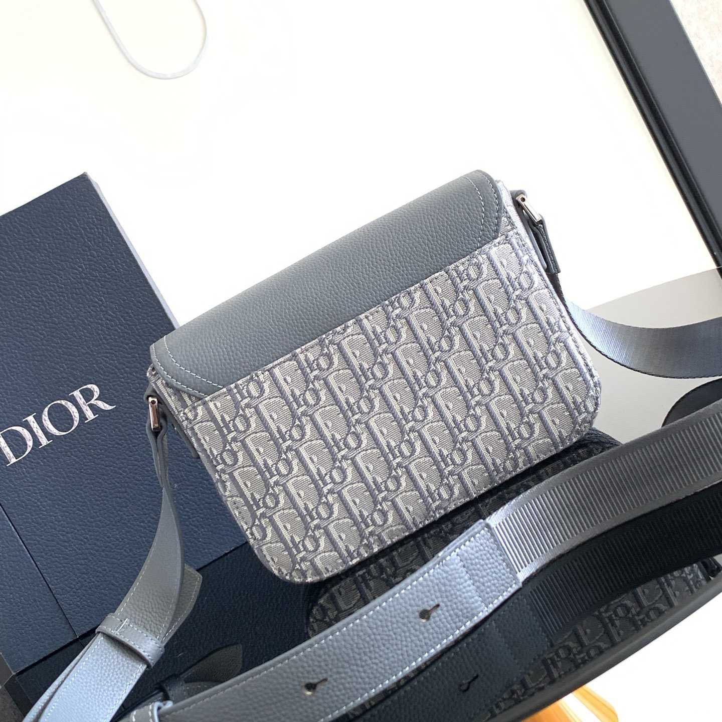 Dior Small Saddle Messenger Bag With Flap - EUR FASHION