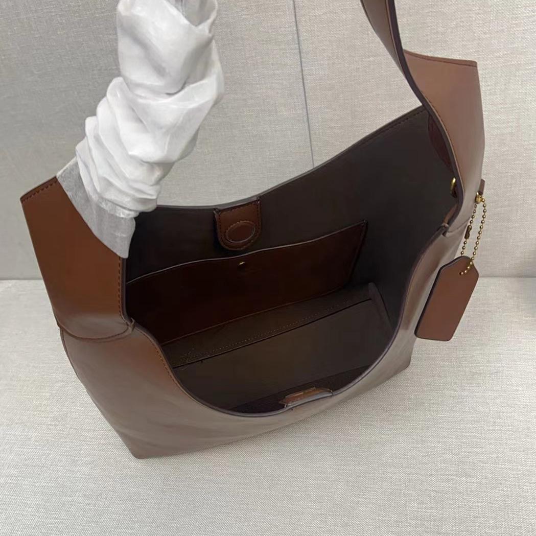 Coach Shoulder Bag  - EUR FASHION