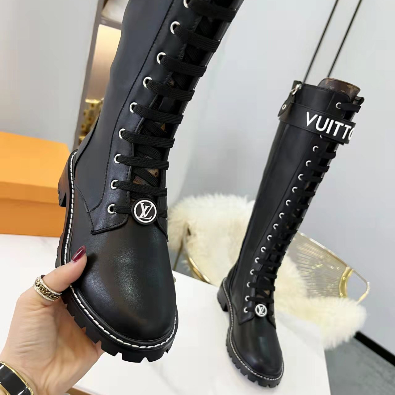 Louis Vuitton Territory Flat Higher Ranger Black Calf Leather LV Circle - EUR FASHION