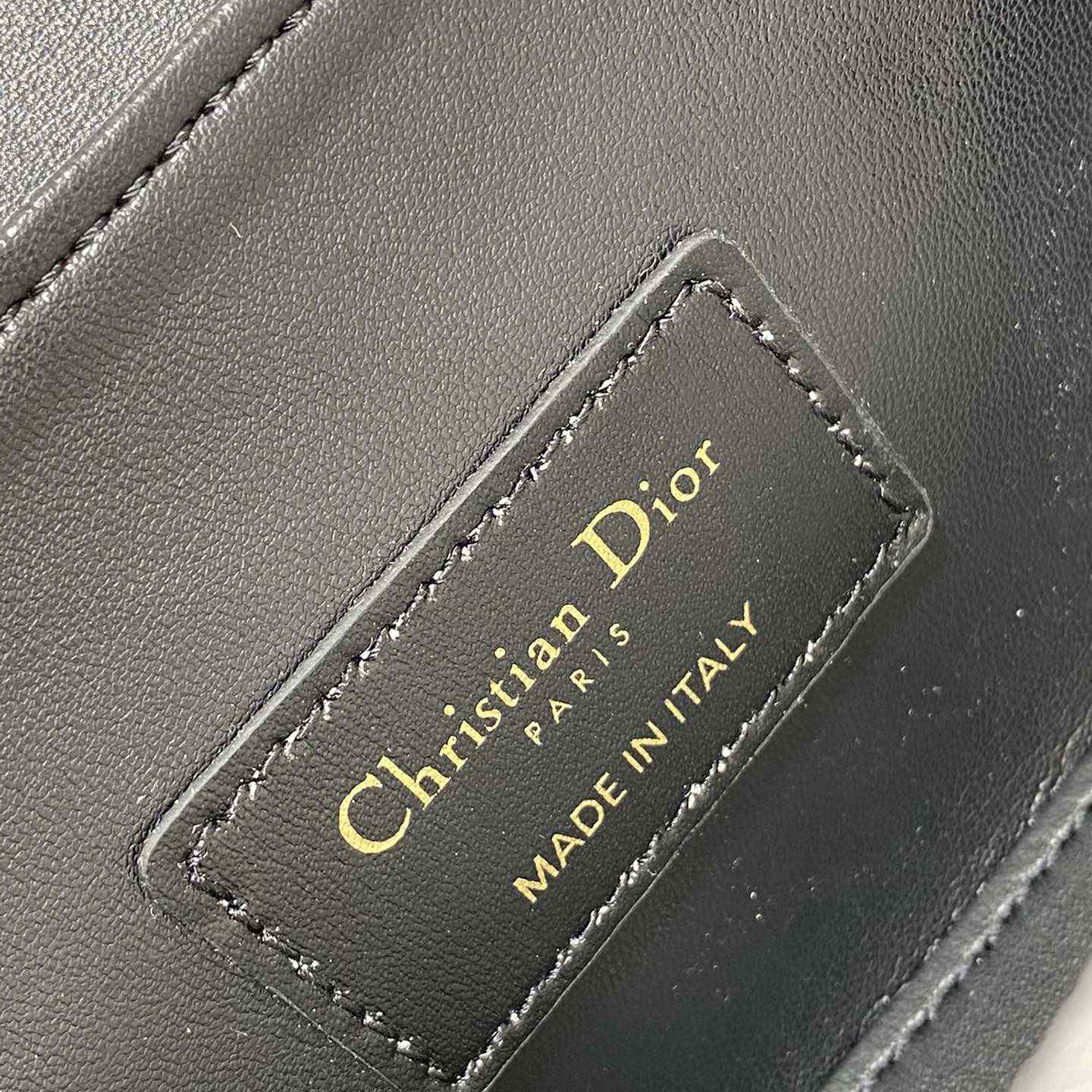 Dior Small 30 Montaigne Avenue Top Handle Bag - EUR FASHION