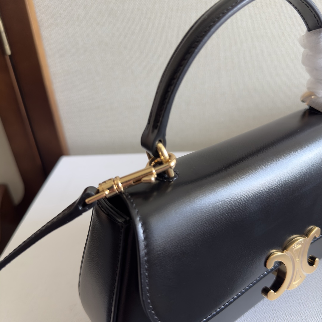 Celine Teen Celine Lola In Shiny Calfskin - EUR FASHION